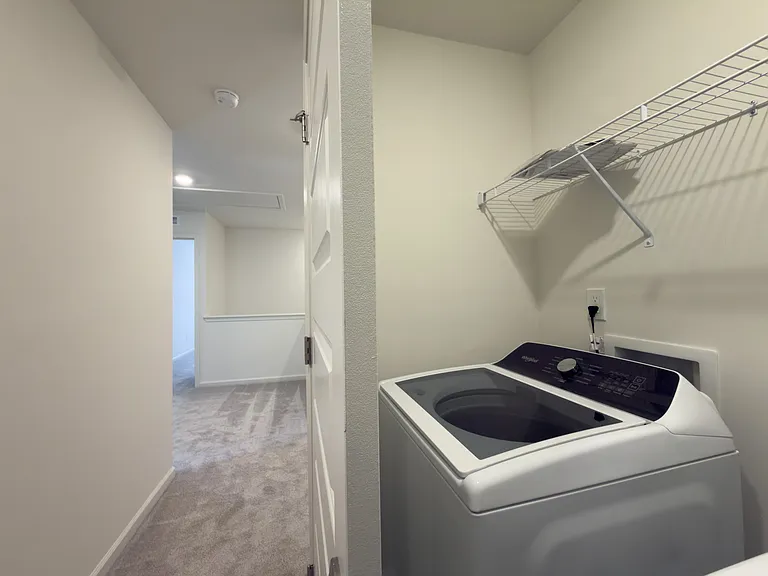 3015 Chrys St — Photo 38