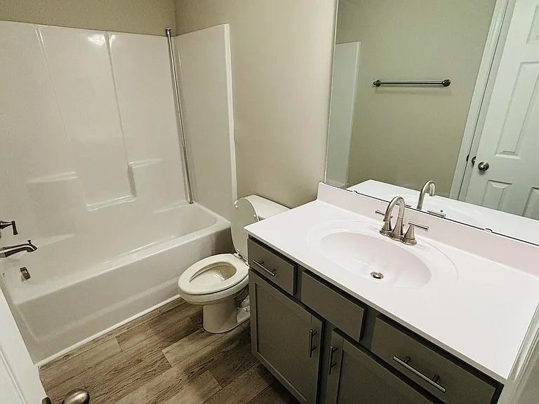 1151 Cross Creek Cir #E — Photo 10