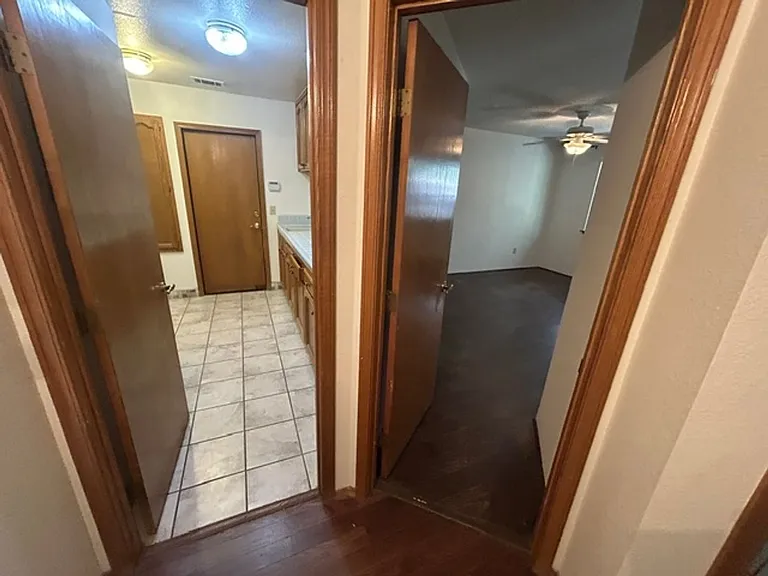 5730 W Laura Ct — Photo 42