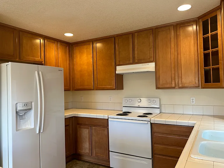 4047 Thoroughbred Ave SE — Photo 31