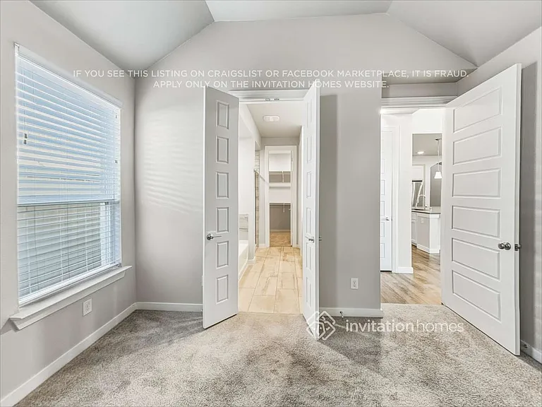 2533 Stella Ln — Photo 9
