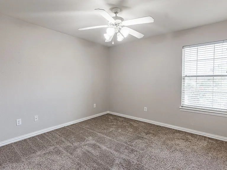 1100 Cedar Valley Dr — Photo 20