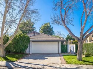 25715 Salceda Rd, Santa Clarita, CA 91355