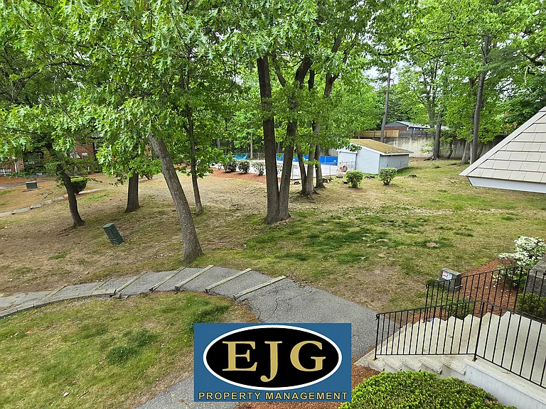 6 Louisburg Sq #8 — Photo 36