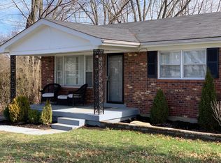 6502 Missionary Ridge Dr, Pewee Valley, KY 40056