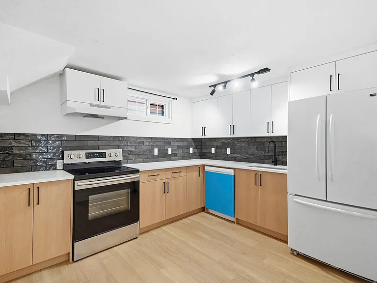 1007 16a St NE #B — Photo 5