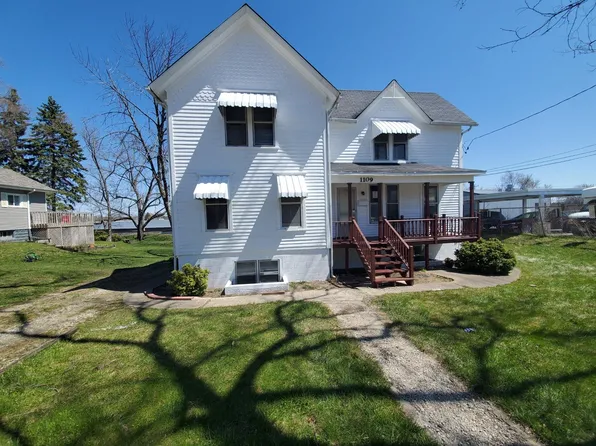 1109 Bishop St, Antioch, IL 60002