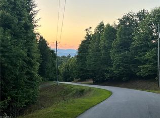 55 Ridge Run Rd, Boomer, NC 28606