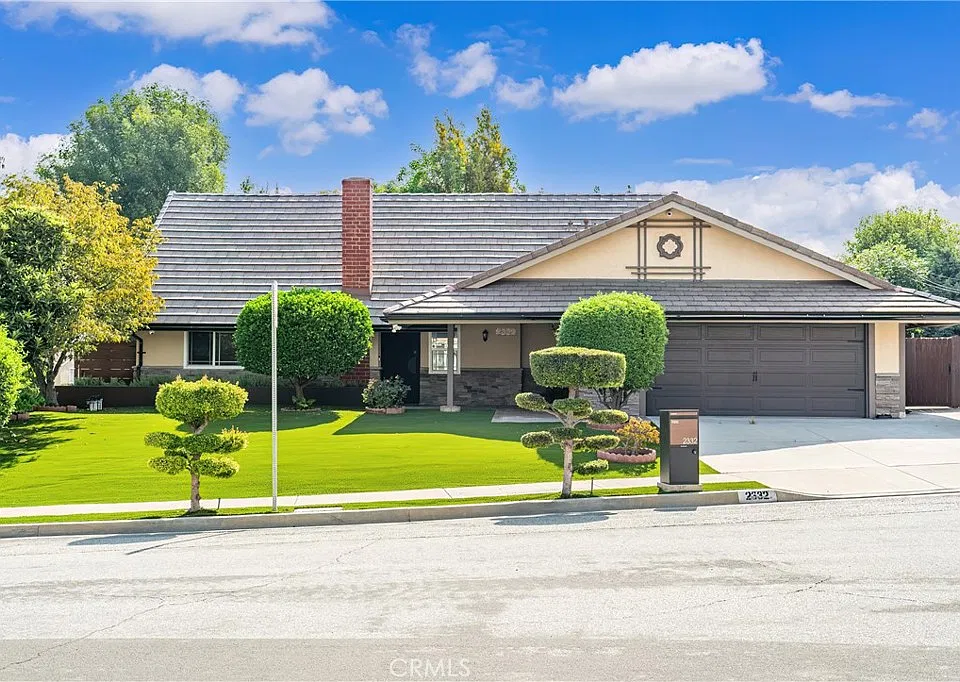2332 Joan Dr