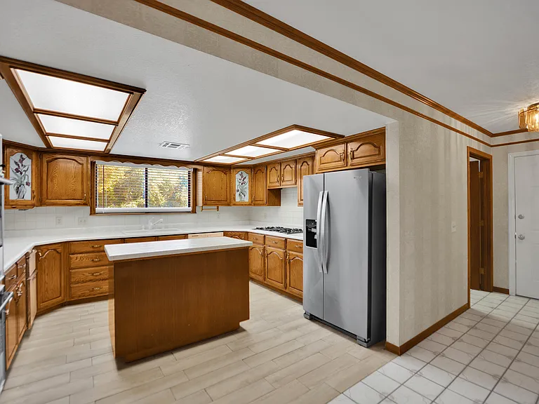 5576 W Rochelle Ave #24C24C — Photo 9
