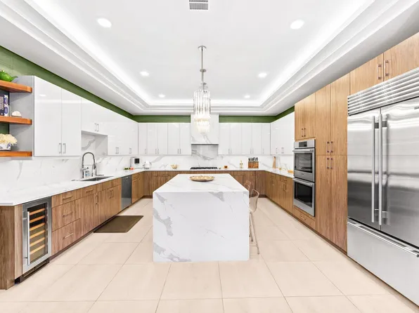 606 Undercliff Avenue image 1 of 39