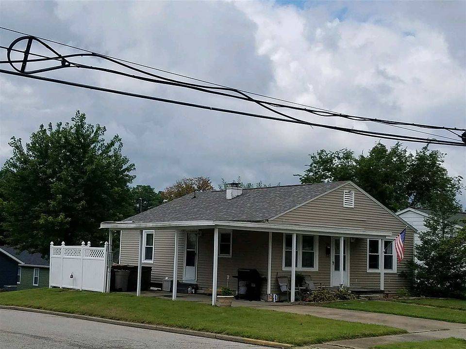 2nd image of 911 S Meridian St