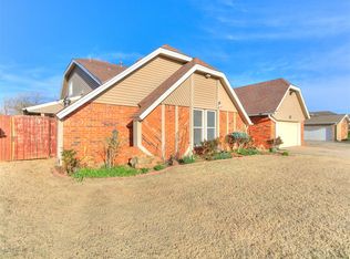 9009 Salsbury Ln, Oklahoma City, OK 73132