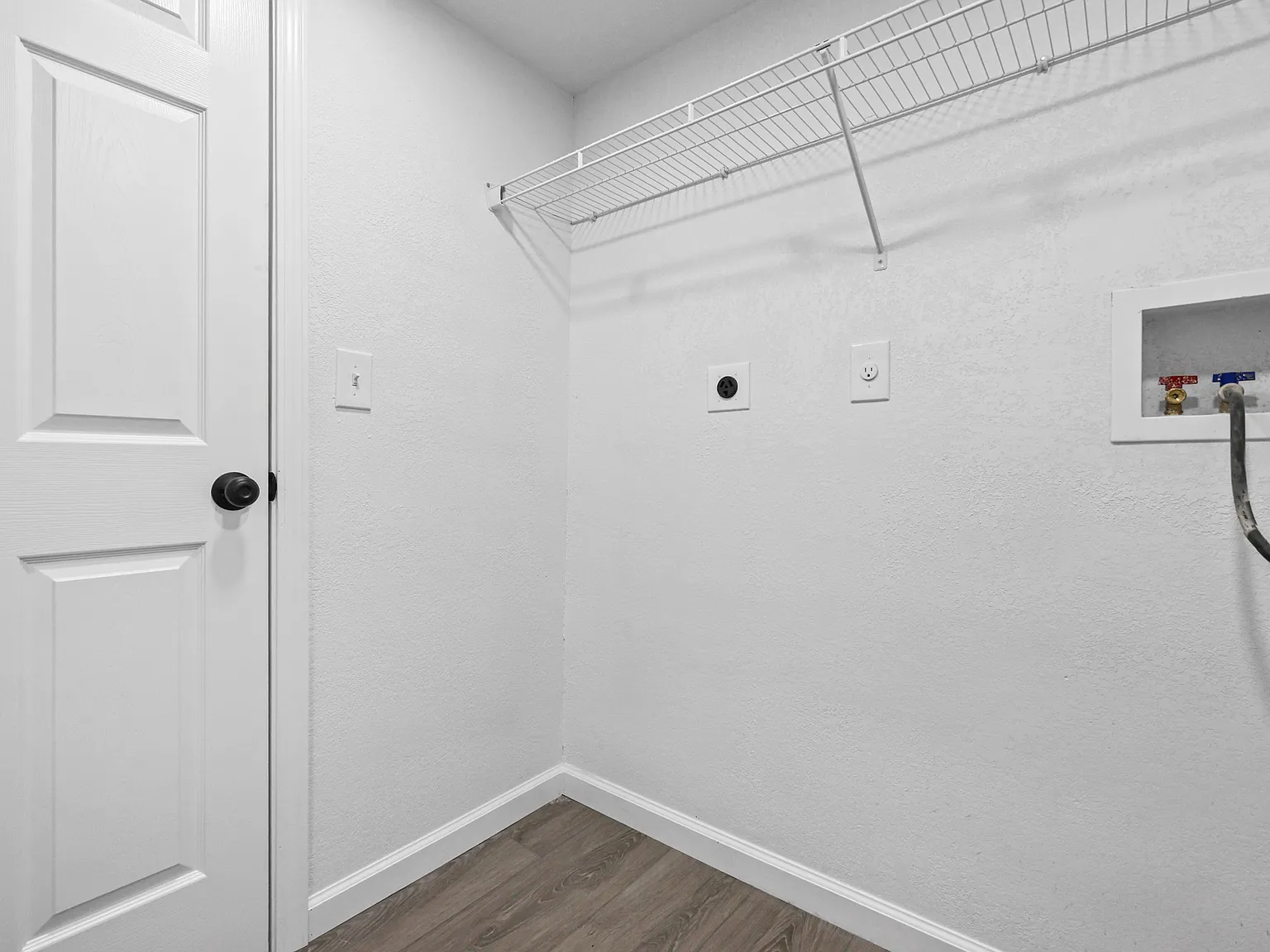 136 Gray St — Photo 4