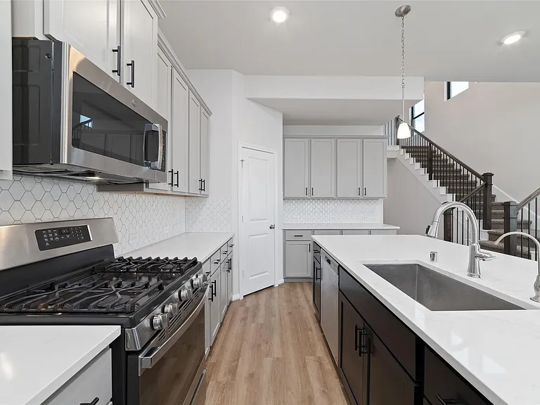 720 Lake Lacosta Dr — Photo 11