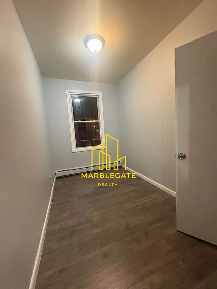 2 bed, 850 sqft, $1,700 — Photo 4