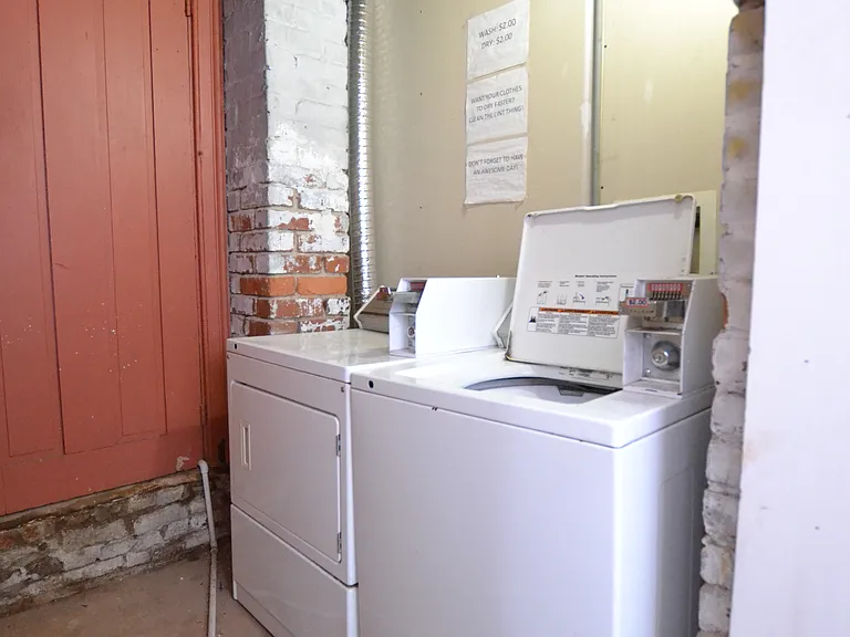 719 Main St #6 — Photo 16