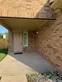 13714 Lacy Cove Ct — Photo 2