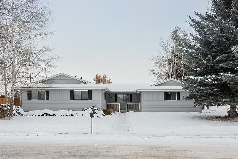 1st image of 2496 Mesa St
