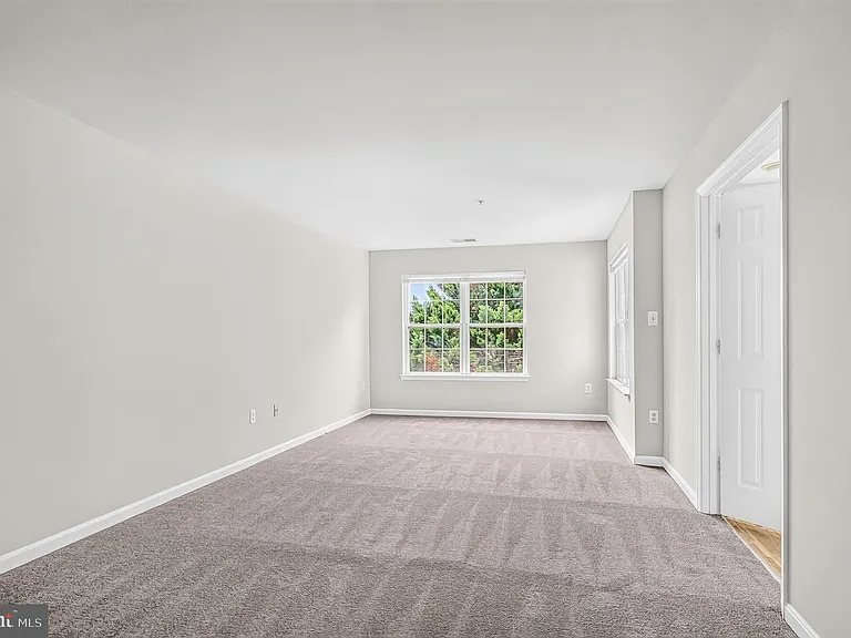 9743 Quiet Brook Ln — Photo 17