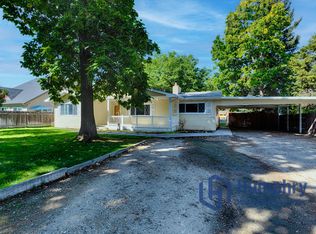 1001 N Horseshoe Bend Rd, Eagle, ID 83616