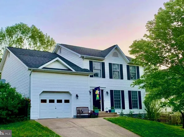 241 Breezewood Dr, Warrenton, VA 20186