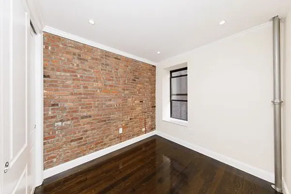 Rented by Voro New York | media 6