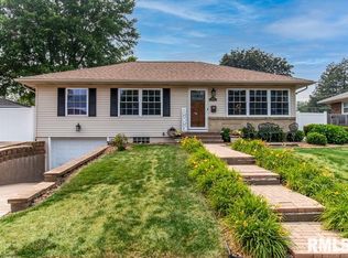 2224 N Ohio Ave, Davenport, IA 52804 | Zillow