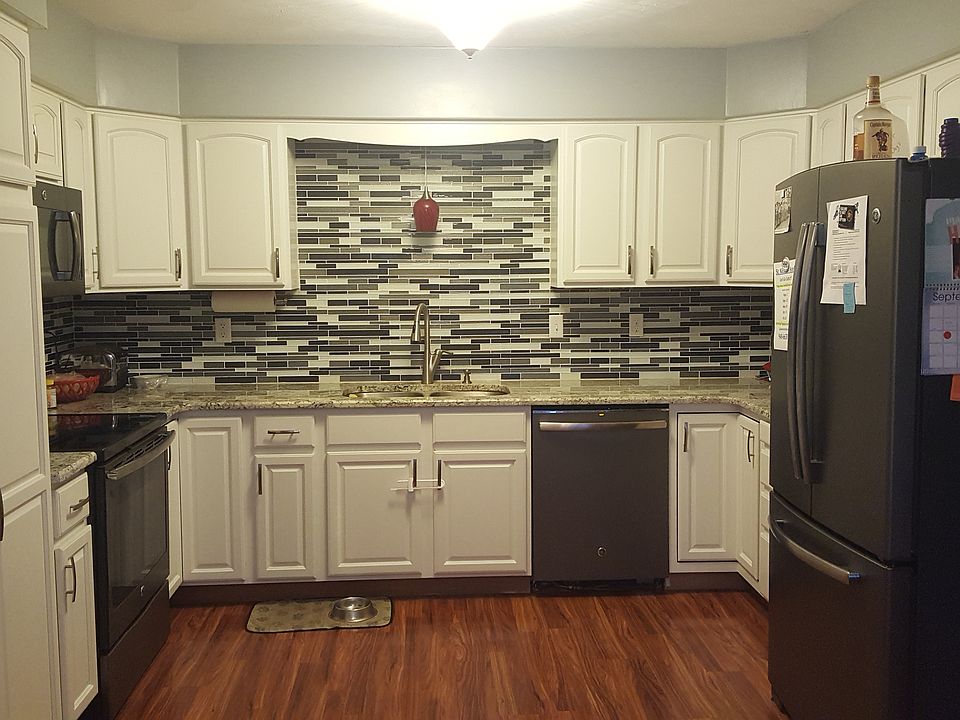 2nd image of 249 Jody Dr
