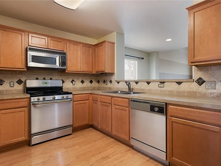 3800 Vonnegut Ct — Photo 7