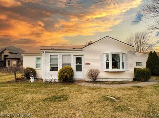 19383 22 Mile Rd, Macomb, MI 48044