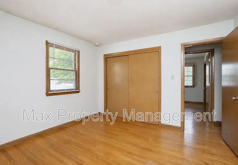 4413 63rd St — Photo 13