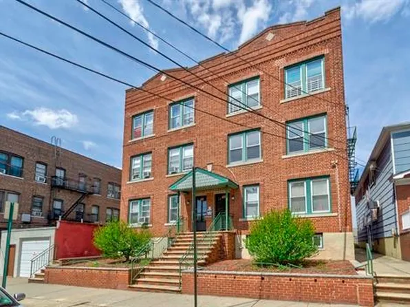 103 West 49th Street image 1 of 12