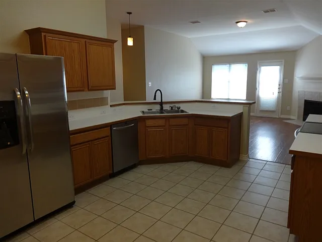 4848 Carrotwood Dr — Photo 2