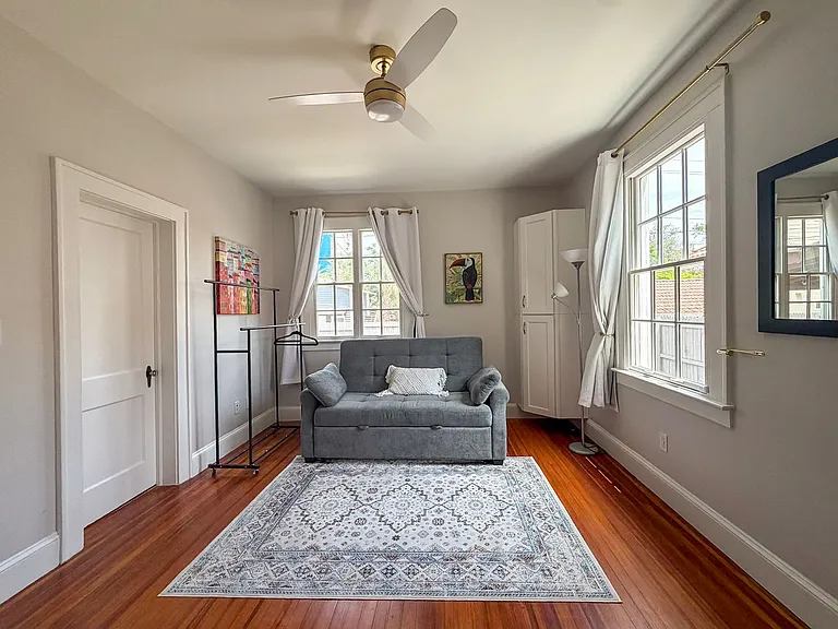 417 SW 10th St — Photo 25