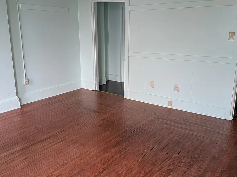 429 Mill St #301 — Photo 1