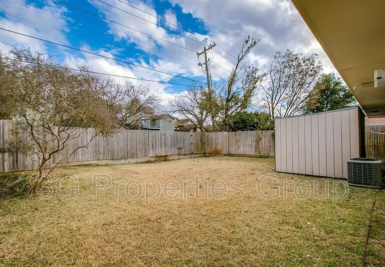 3712 Roussillon Dr — Photo 11