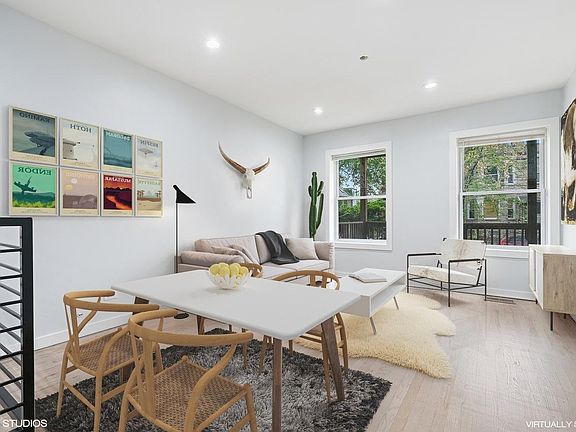 Living/dining room