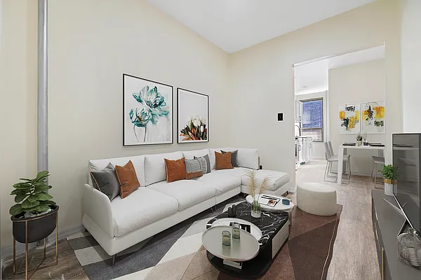 Rented by REAL New York | media 2