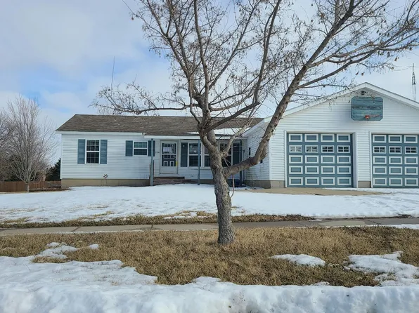 206 S Q Ave, Vinton, IA 52349