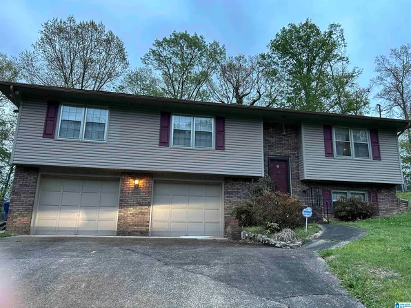 5923 Medders St, Anniston, AL 36206