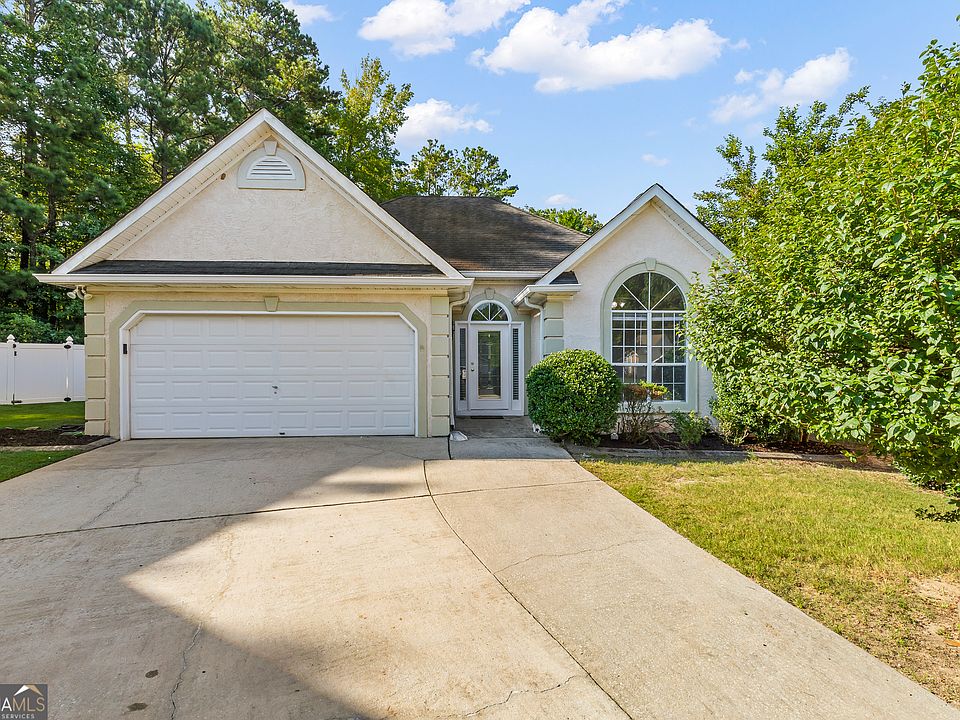 1st image of 204 Shadowbrook Ct