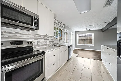 7310 Kite Hill Dr Photo 1