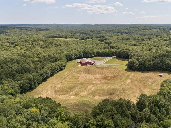 32 Broad Park Way, Gray, ME 04039
