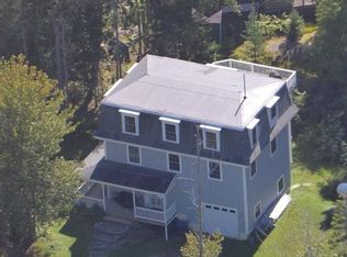 75 Leavitt St, Long Island, ME 04050