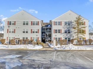64 Dayton Ct #104, Independence Twp., NJ 07840