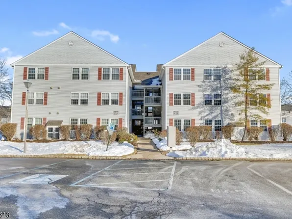 64 Dayton Ct #104, Independence Twp., NJ 07840