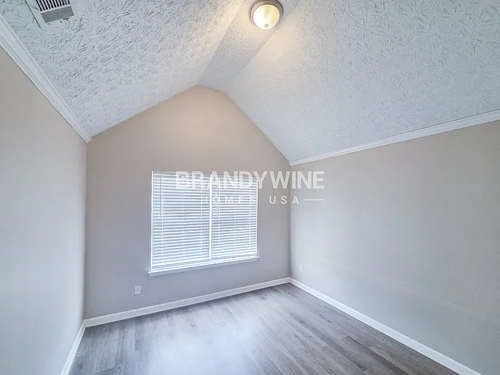 2025 Newton Estates Dr — Photo 34