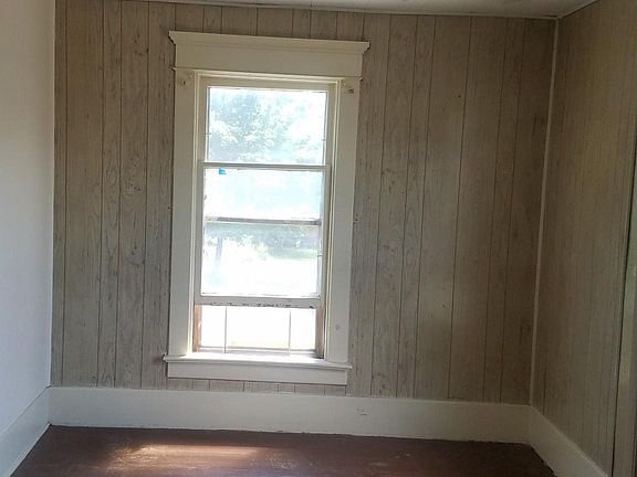 2nd image of 634 S 2nd St W APT 3