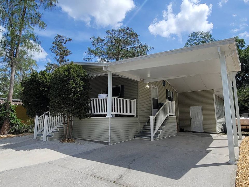 1st image of 55 Pickering Dr